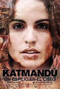 Katmandú, un espejo en el cielo (2012)