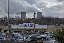 The Atomic States of America (2014)